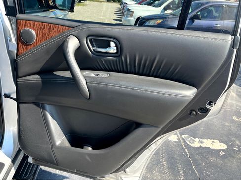 Used 2019 Nissan Armada SL w/ Premium Package image 14