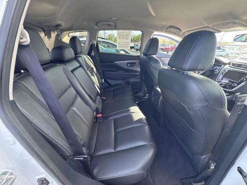 Used 2024 Nissan Murano SV FWD image 11