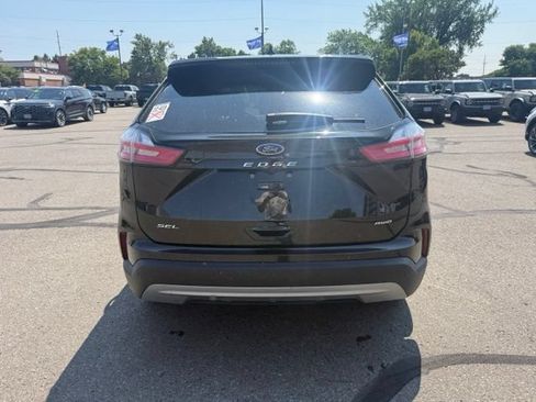 Certified 2024 Ford Edge SEL w/ Convenience Package AWD/4WD image 9
