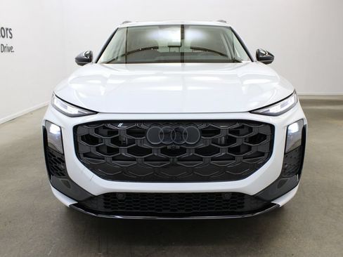 New 2026 Audi Q3 quattro 2.0T AWD/4WD image 7