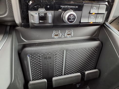 New 2026 RAM 1500 Big Horn AWD/4WD image 6