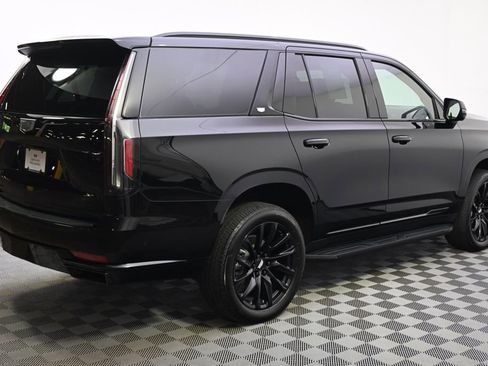 Used 2023 Cadillac Escalade Sport Platinum w/ LPO, ONYX Package AWD/4WD image 7