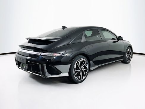 Used 2024 Hyundai Ioniq 6 SEL image 9