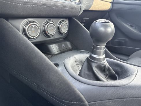 Used 2025 Nissan Z Sport w/ Floor Mat Package RWD image 20