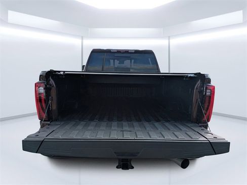 Used 2024 GMC Sierra 2500 Denali Ultimate image 11