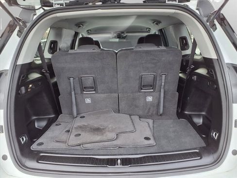 Used 2023 Jeep Grand Cherokee L Laredo image 26