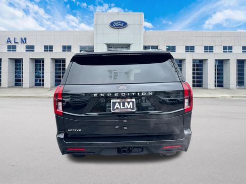 New 2026 Ford Expedition Active AWD/4WD image 7