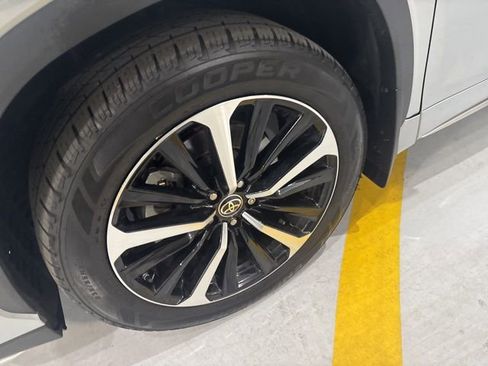 Used 2022 Toyota Highlander XSE image 42