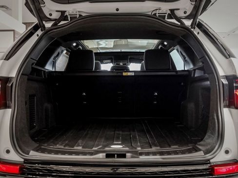 New 2026 Land Rover Discovery Sport Landmark AWD/4WD image 7