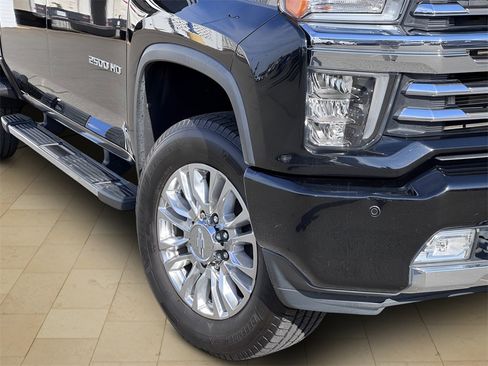 Used 2020 Chevrolet Silverado 2500 High Country image 51