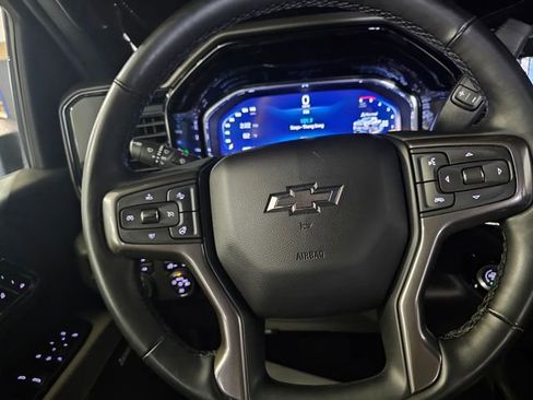 Used 2024 Chevrolet Silverado 2500 ZR2 w/ Technology Package AWD/4WD image 31