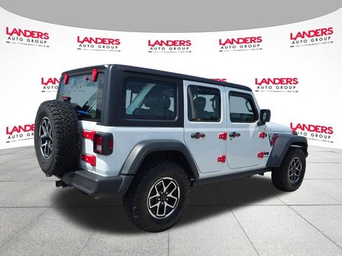 Used 2025 Jeep Wrangler Unlimited Sport AWD/4WD image 3