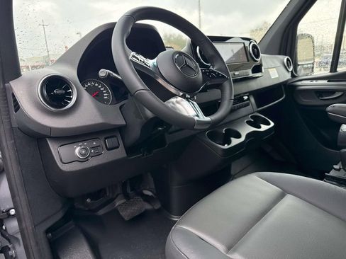 New 2026 Mercedes-Benz Sprinter 2500 image 9