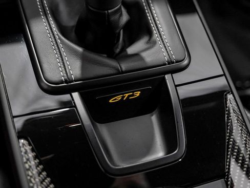 Used 2022 Porsche 911 GT3 image 24
