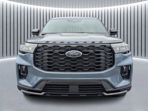 New 2026 Ford Explorer ST-Line w/ ST-Line Street Pack image 8