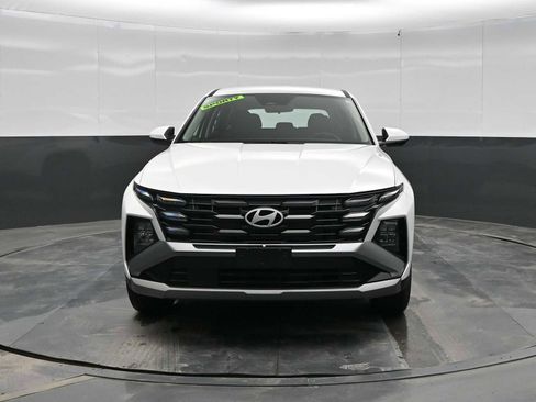 New 2026 Hyundai Tucson SE image 3