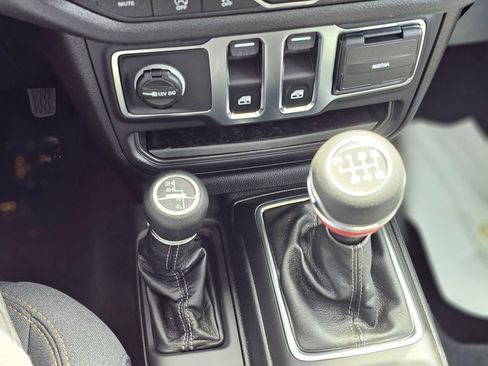 New 2026 Jeep Wrangler Sport AWD/4WD image 14