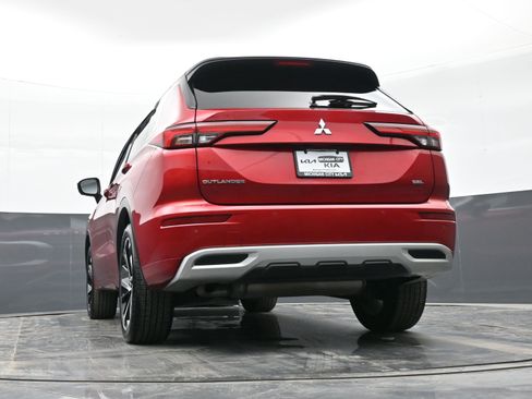 Used 2024 Mitsubishi Outlander SEL image 43