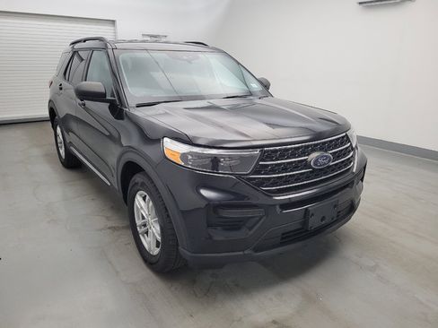 Used 2022 Ford Explorer XLT AWD/4WD image 13