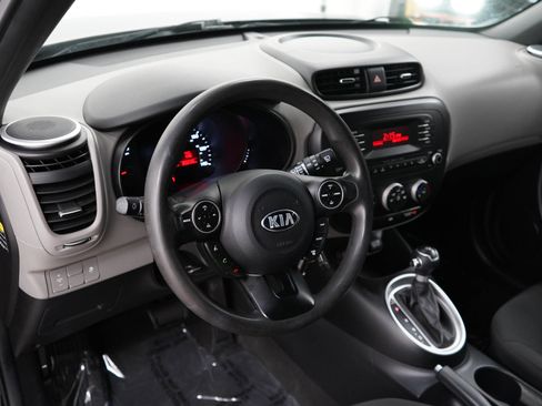 Used 2015 Kia Soul FWD image 20