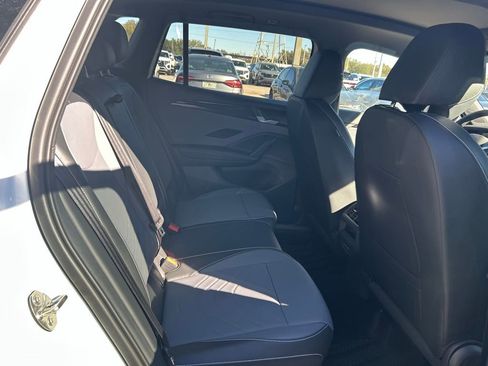 New 2026 Volkswagen Tiguan SE R-Line image 42