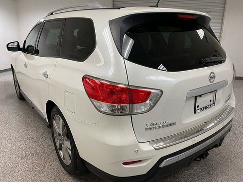 Used 2015 Nissan Pathfinder Platinum w/ Family Entertainment Package image 7