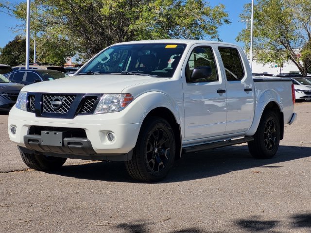 Certified 2021 Nissan Frontier SV w/ Midnight Edition Floor Mats AWD/4WD image 2