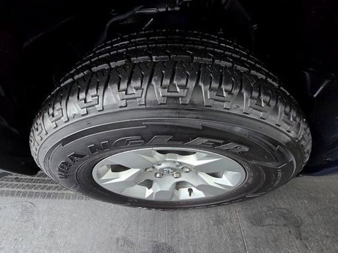 Certified 2024 RAM 1500 Big Horn image 30