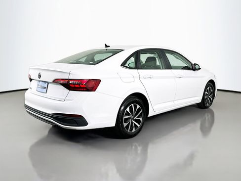 Used 2024 Volkswagen Jetta S image 7