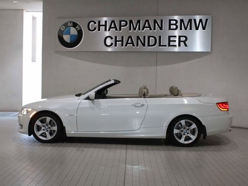 Used 2012 BMW 335i Convertible image 5