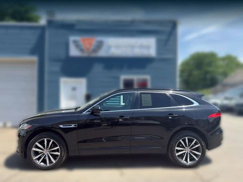 Used 2017 Jaguar F-PACE Prestige AWD/4WD image 3