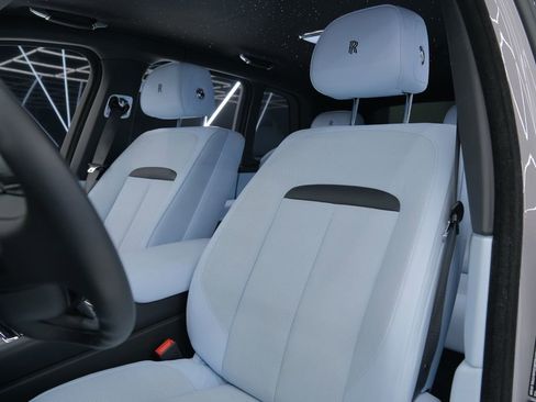 Used 2025 Rolls-Royce Cullinan AWD/4WD image 20