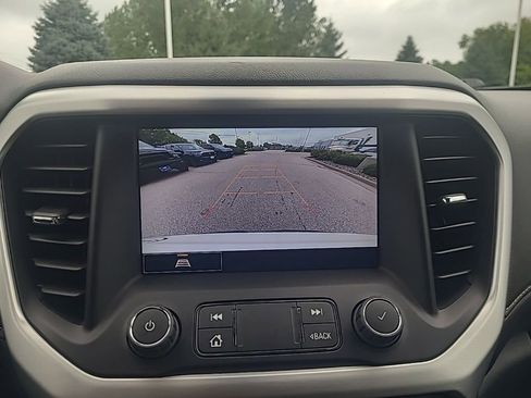 Used 2023 GMC Acadia SLT image 20