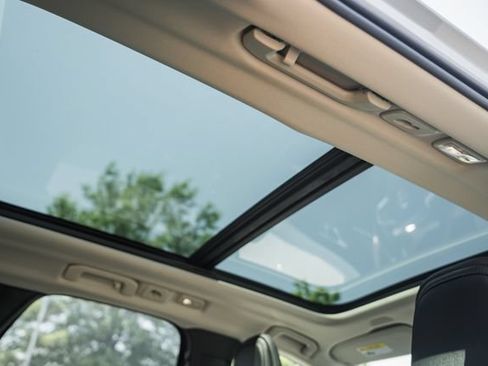 Certified 2023 Volvo XC60 B5 Ultimate w/ Climate Package AWD/4WD image 41