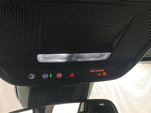 Used 2025 Chevrolet Equinox LT image 31