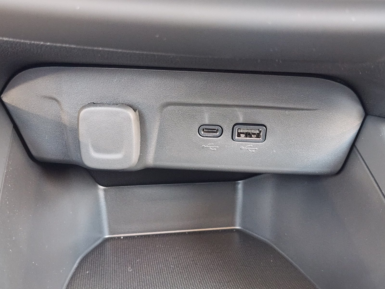 New 2026 Chevrolet Trax LS w/ LS Convenience Package FWD image 19