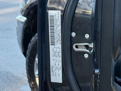 Used 2018 RAM 2500 Limited AWD/4WD image 75