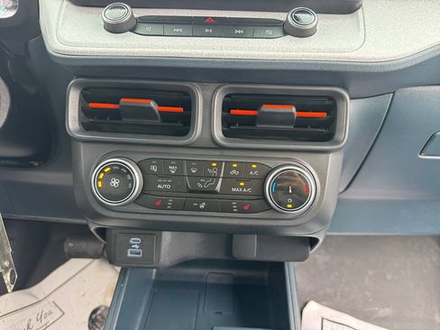 Certified 2024 Ford Maverick XLT w/ XLT Luxury Package FWD image 28