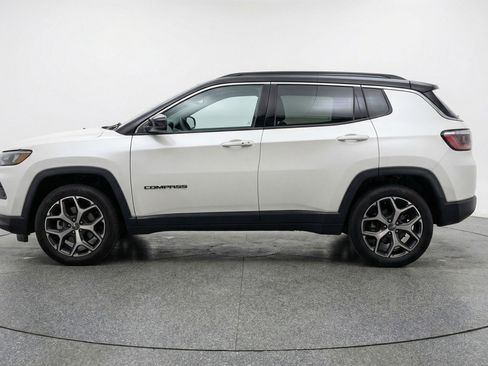 Used 2025 Jeep Compass Limited AWD/4WD image 5