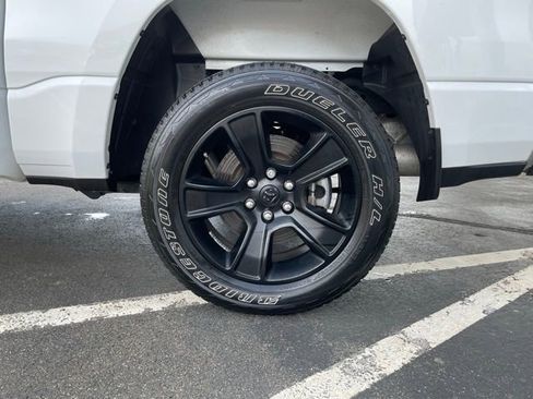 Used 2023 RAM 1500 Big Horn AWD/4WD image 35