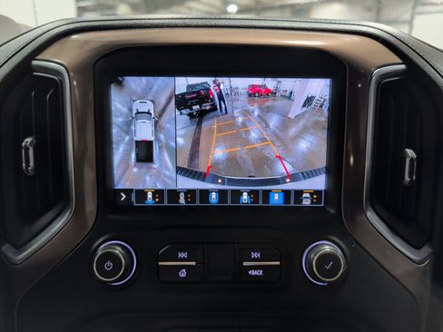 Used 2020 Chevrolet Silverado 2500 High Country image 14