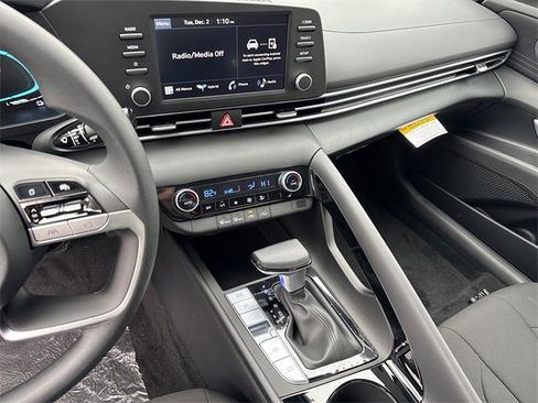 New 2026 Hyundai Elantra Blue image 30