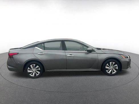Used 2023 Nissan Altima 2.5 S image 16