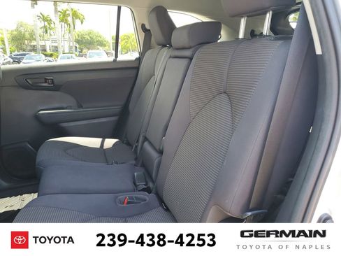 Certified 2021 Toyota Highlander L FWD image 21