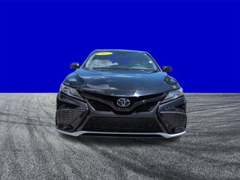 Used 2022 Toyota Camry XSE FWD image 8