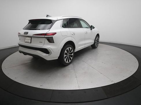 New 2026 Audi Q3 quattro 2.0T image 36