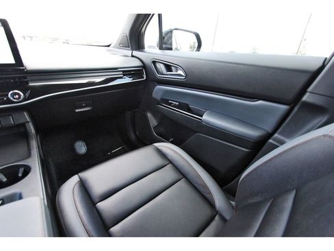 Used 2025 Honda Prologue Touring image 10