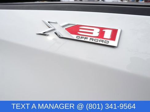 Used 2019 GMC Sierra 1500 SLT w/ X31 Off-Road Package image 10