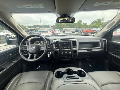 Used 2016 RAM 2500 Tradesman w/ Chrome Appearance Group RWD image 8