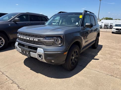 Used 2025 Ford Bronco Sport Badlands w/ Badlands Tech Package AWD/4WD image 2